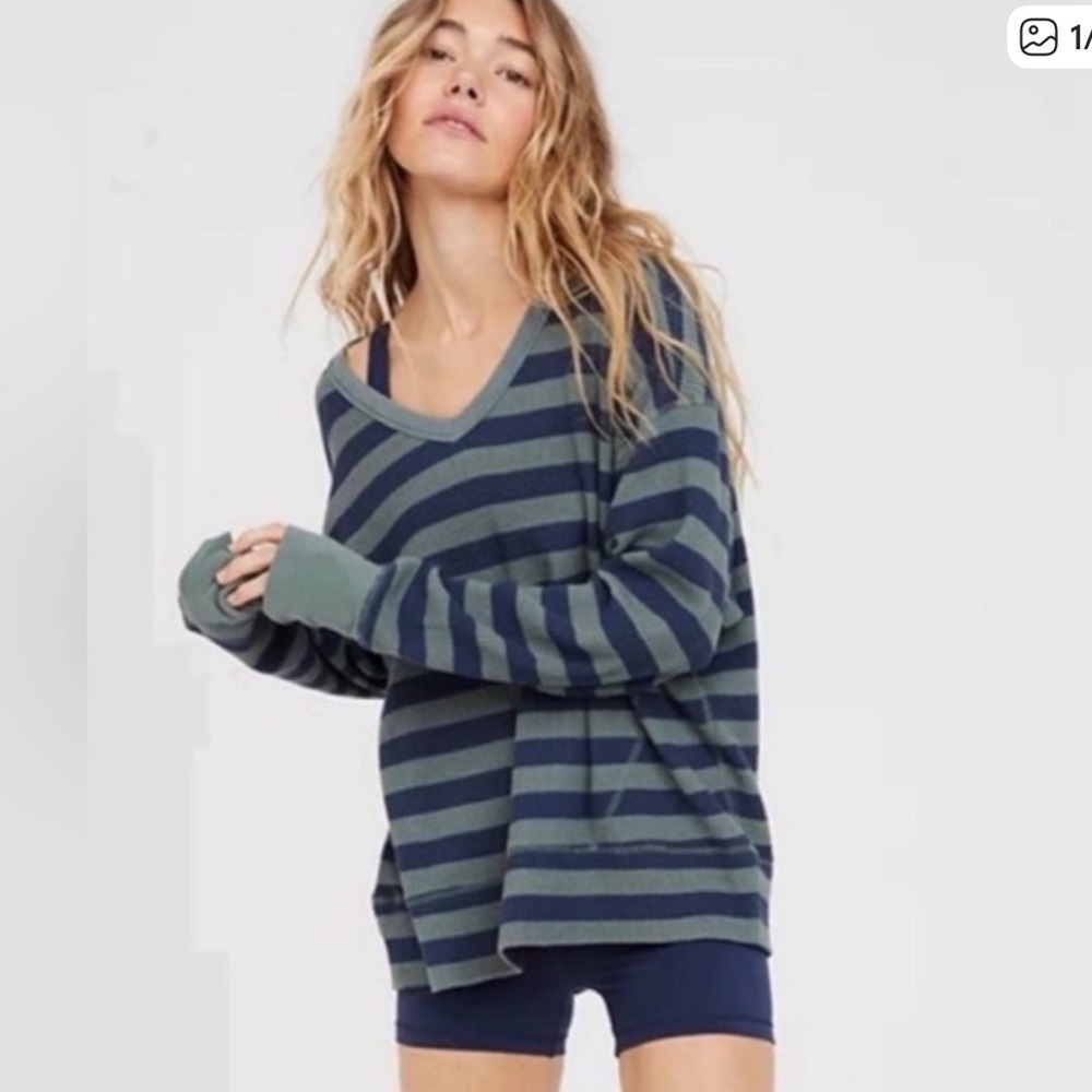 Aerie Striped green Sweater